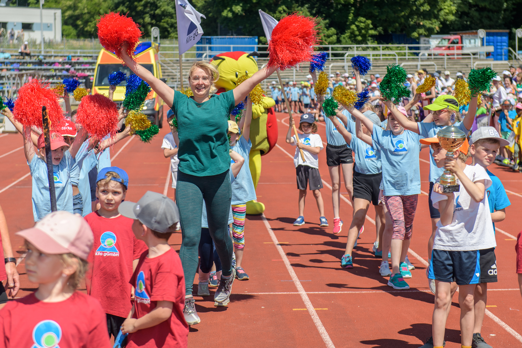 Rund 1.100 Kinder kamen beim großen Sportfest im Stadion Lambrechtsgrund zusammen